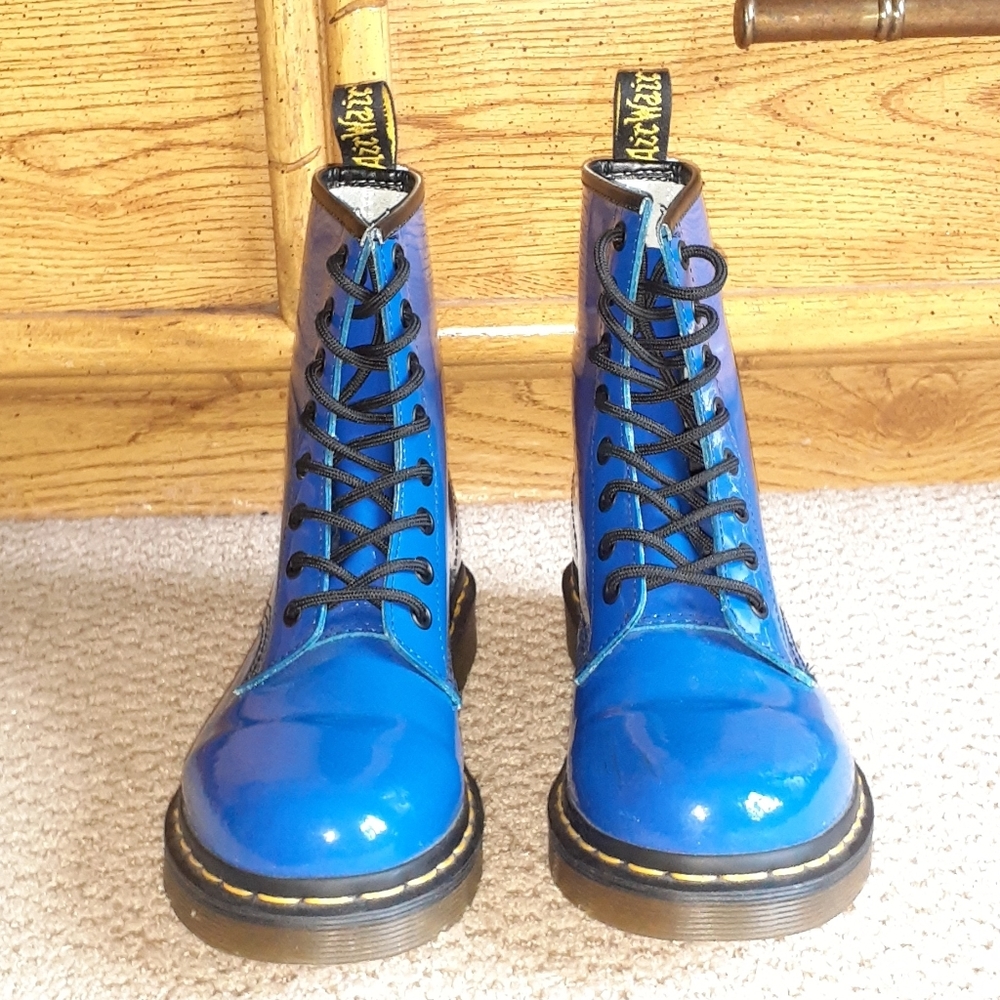 Dr. Martens boots - Picture 1 of 8